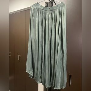 Silk aquamarine skirt. Brand: Mango. Size L